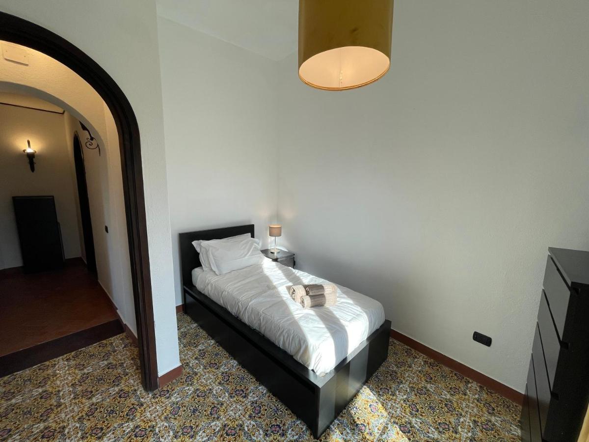 John Sea Suites Giardini Naxos Eksteriør billede